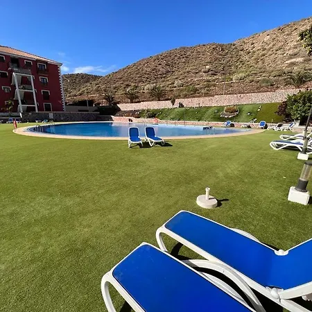 Beautiful 100m In Mar *