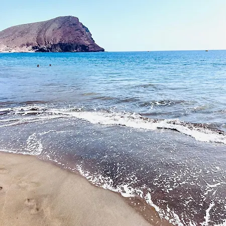 Beautiful 100m In Mar شقة *