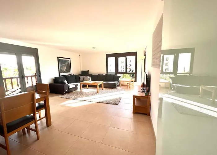 Beautiful 100m In Mar *