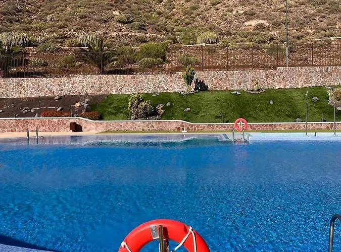 Beautiful 100m In Mar *