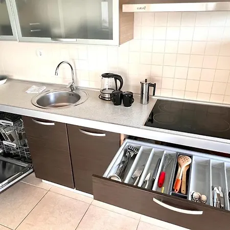 Beautiful 100m In Mar