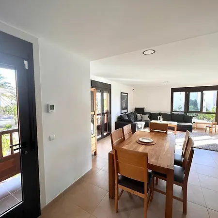 Beautiful 100m In Mar *