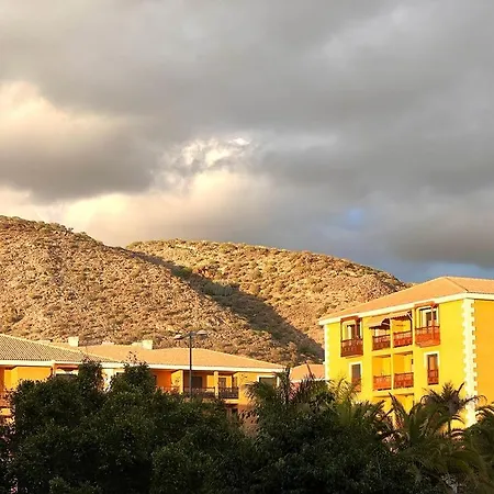 Beautiful 100m In Mar *